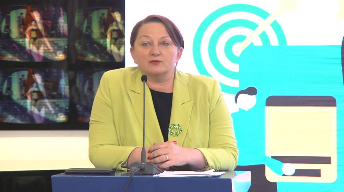  Деница Сачева 